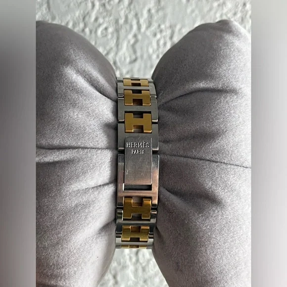 HERMÈS RALLYE 18K Yellow Gold-Plated ladies watch - Picture 9 of 17